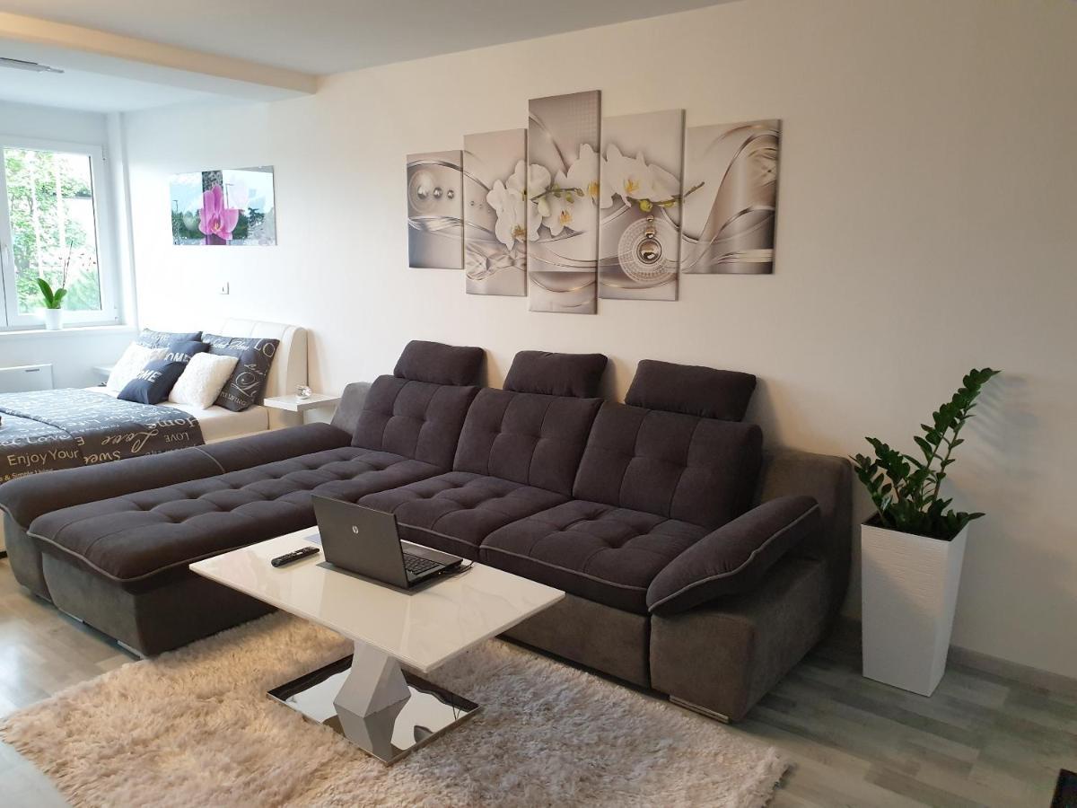 Apartment Val Koper Buitenkant foto